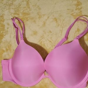 Victoria's Secret Pushup Pigeonnant Bra, Pink